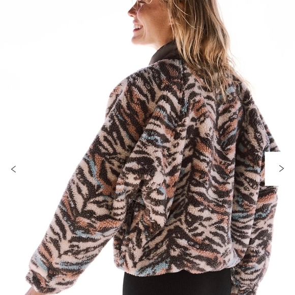 FP Movement Hit The Slopes Jacket In The Desert Combo EUC - Picture 14 of 15